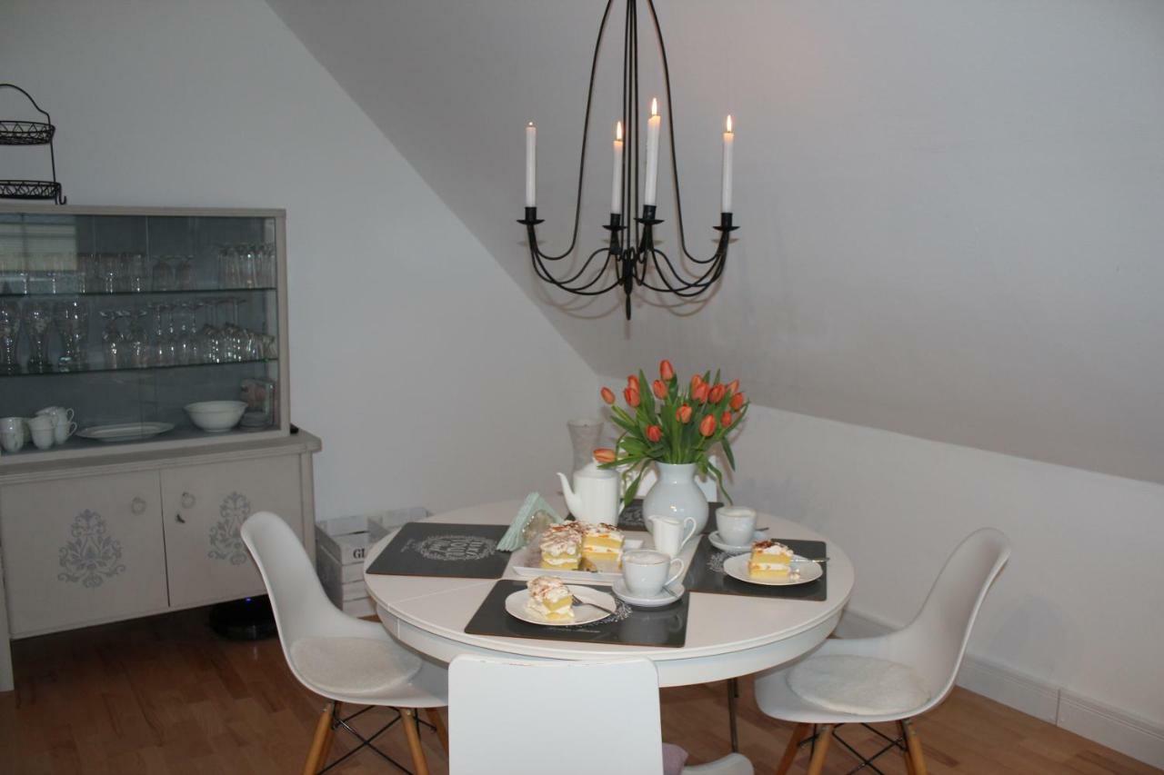 Ferienwohnung Im Tuermchen Oberfell 外观 照片