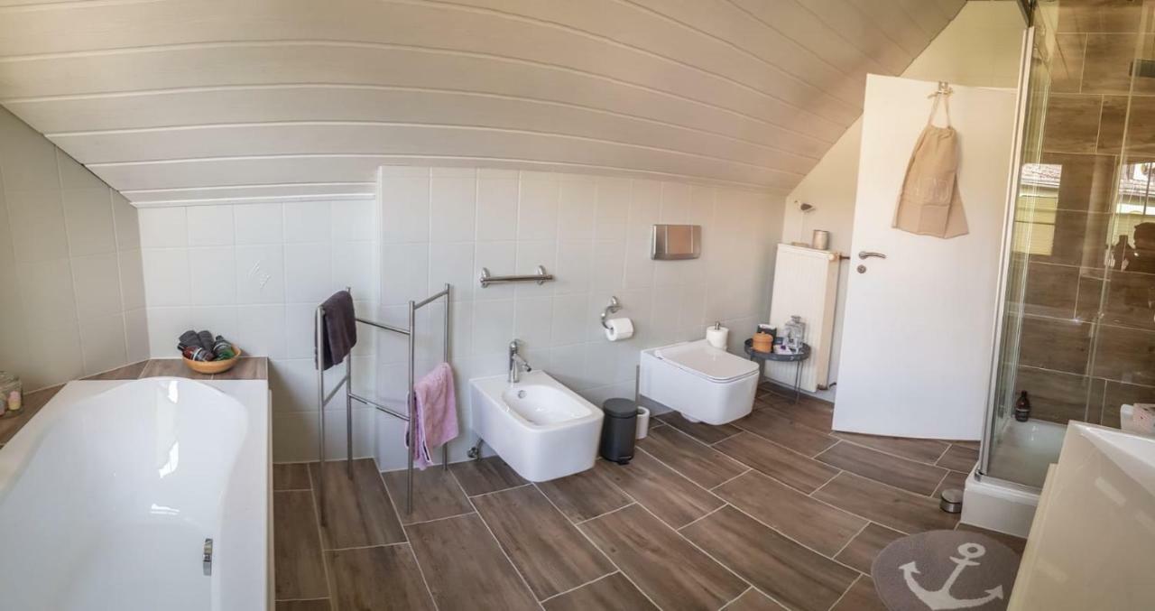 Ferienwohnung Im Tuermchen Oberfell 外观 照片
