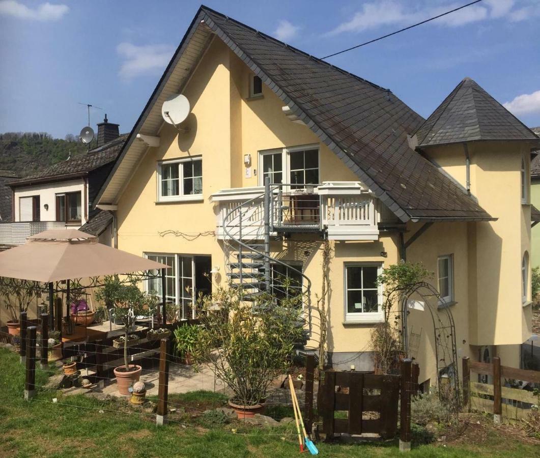 Ferienwohnung Im Tuermchen Oberfell 外观 照片